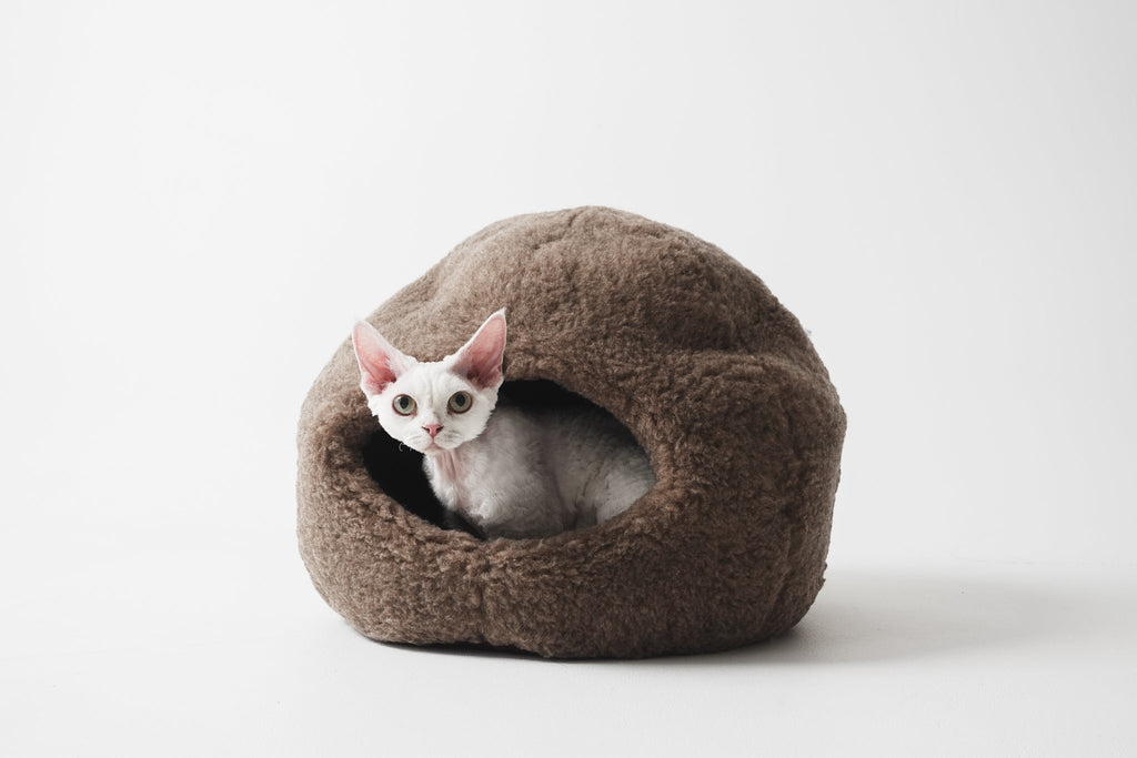 Nest Natural Woolen Pet Bed - Beige