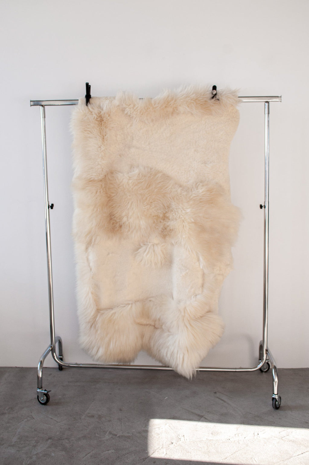 Natural Sheepskin Ivory Carpet - Irregular